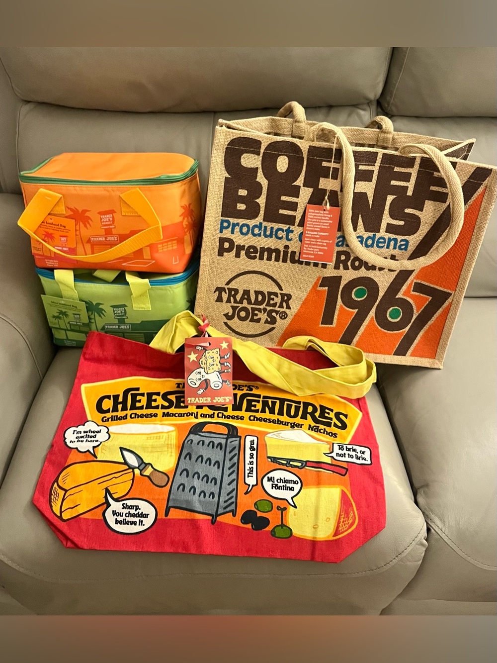 Trader Joe’s viral reusable bags- Set of 4 sold out bags BNWT
